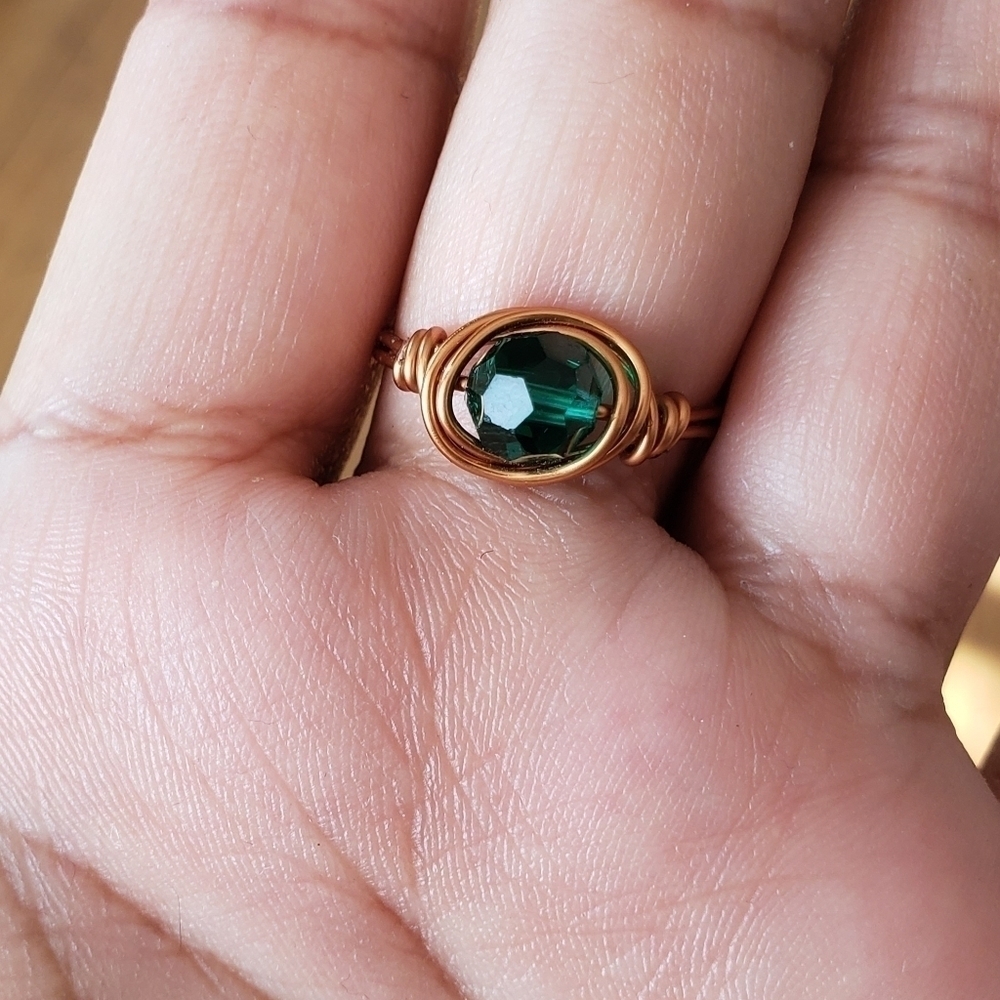 ❤ Handmade copper green crystal size 9 ring